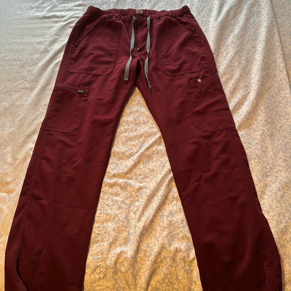 Figs men’s scrub pants